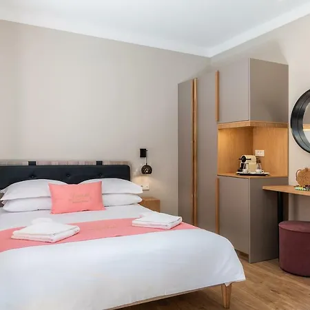 Viaggio Elegant Guest house 3*
